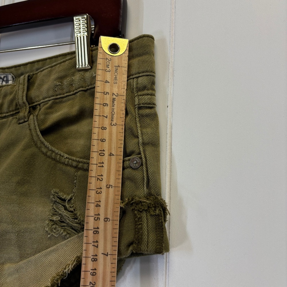 Free People Women Festival Indie Sleaze Cut Off Denim Size 25 Distressed Boho - Picture 8 of 11